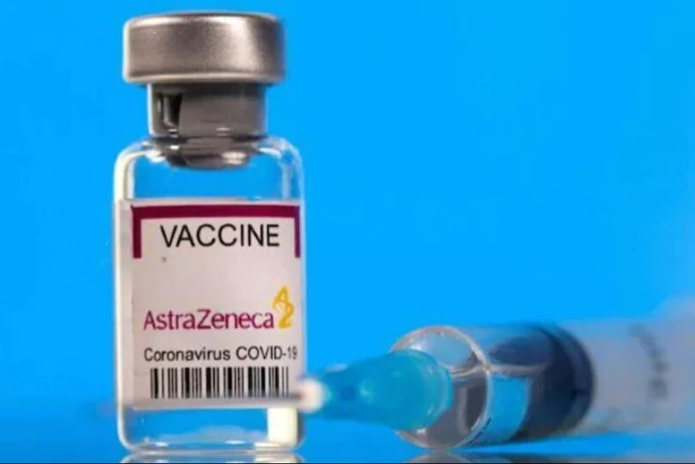 AstraZeneca впервые признала, что ее препарат от коронавируса может спровоцировать смертельный побочный эффект